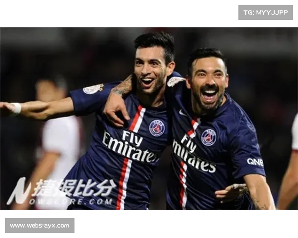 里尔vs马赛比赛因球迷投掷纸片一度中断